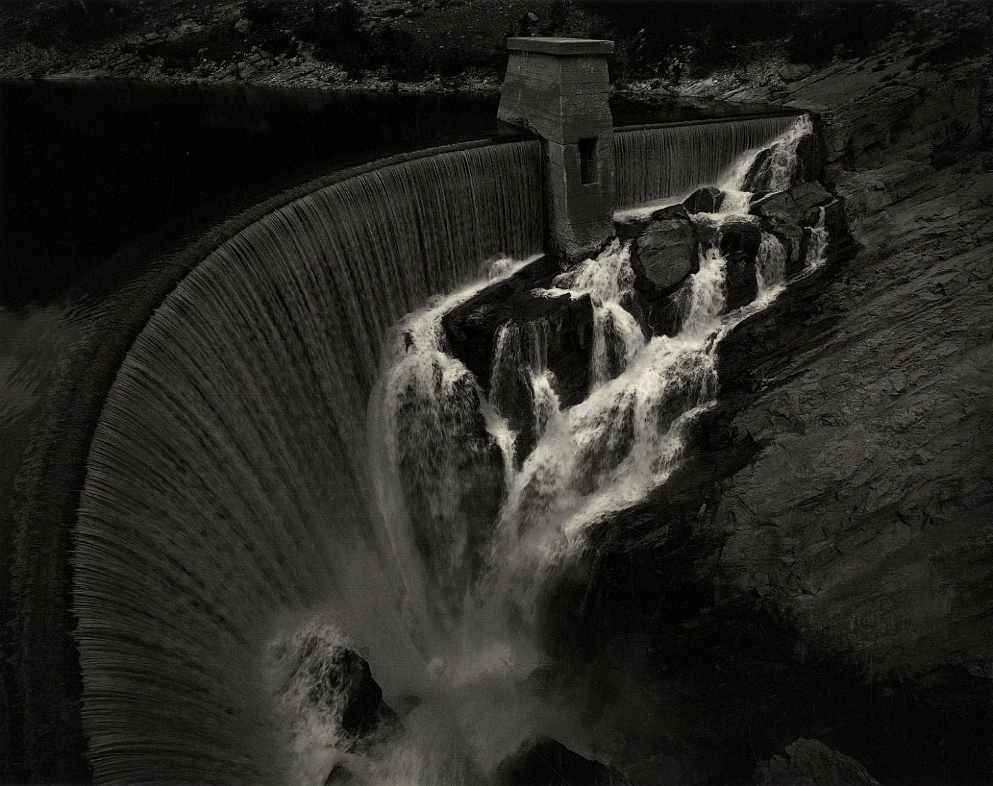Toshio Shibata Image of a dam